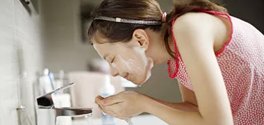 DYMILD DLS 95 - A mild powder anionic surfactant